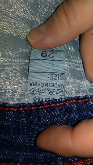 Продам джинсы для мальчиков