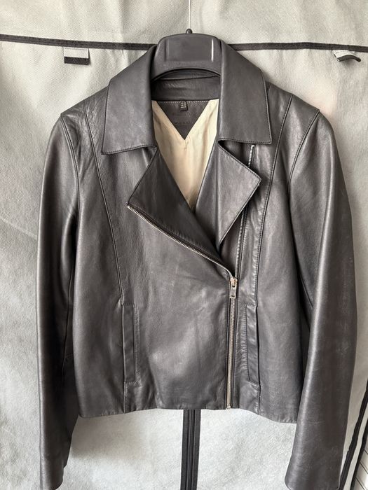 Продам кожаную куртку Massimo Dutti