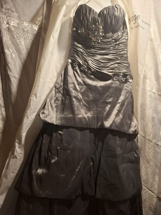 Rochie elegantă gri de vânzare