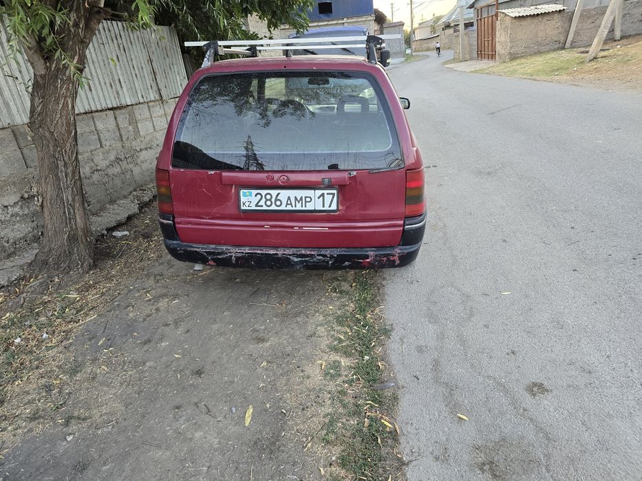 Опель астра 1,6 мона