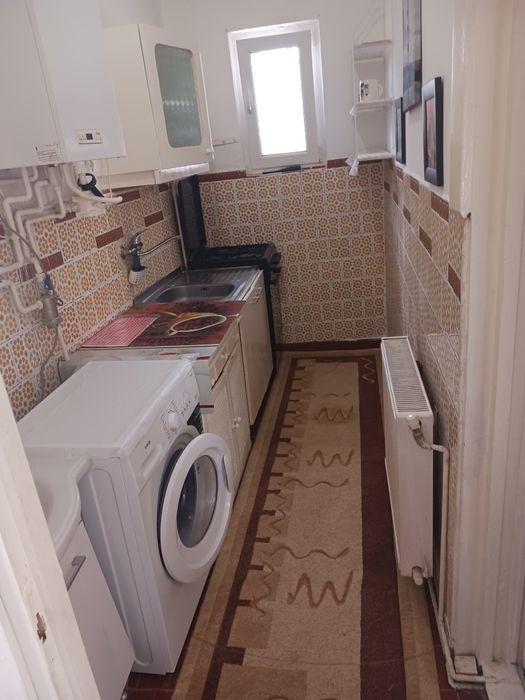 Ofer spre închiriere apartament cu 2 camere la casa cu intrare separata, contoare si centrala proprie in centru civic lângă ONIX — fotografia 3
