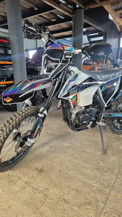 Мотоцикл shot  на  mb 300