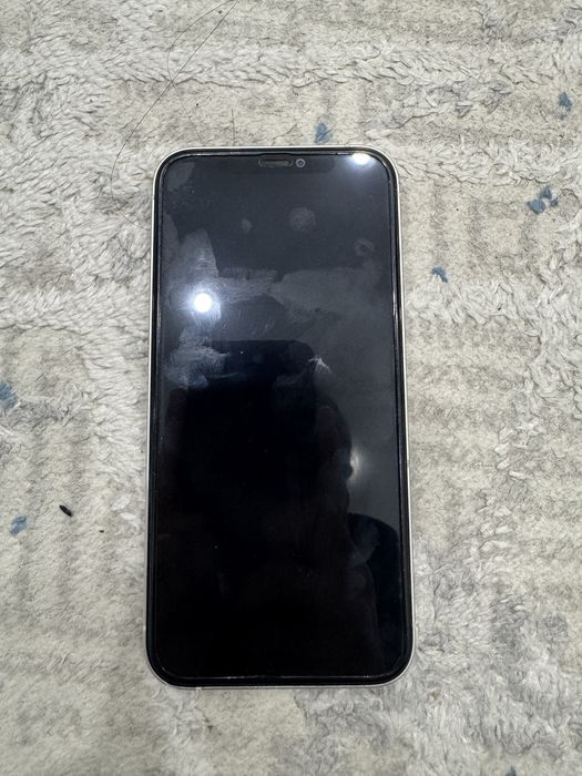 iPhone 12 128гб белый