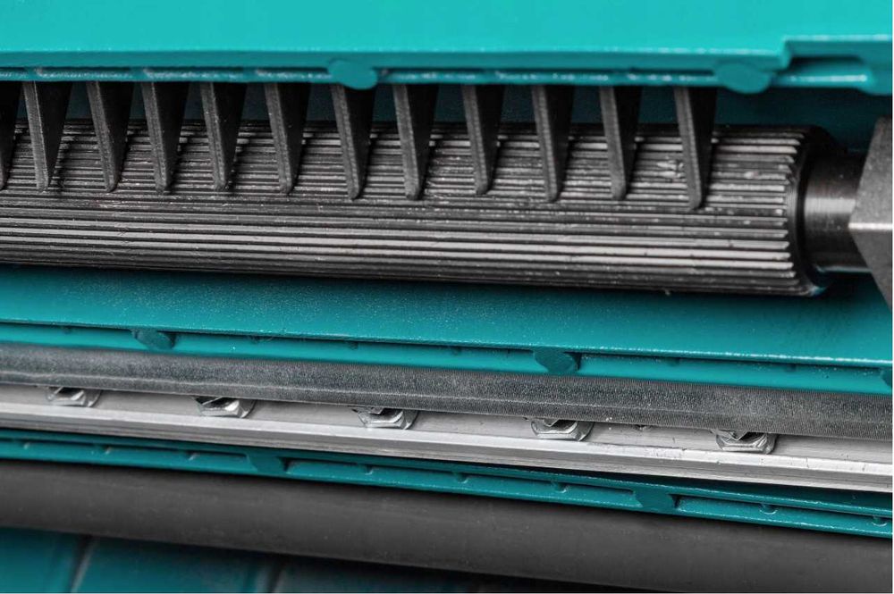 Abric cu grosime Masina de rindeluit 2400W 330mm 210mm NOU