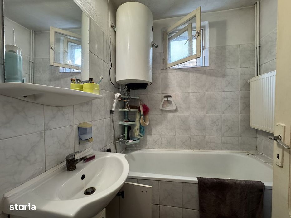 Casa individuala Chiajna, langa padure, 5 camere, utilitati in curte