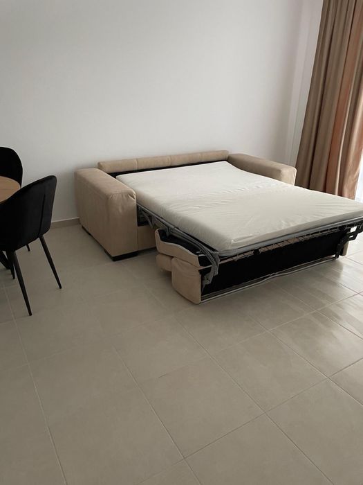 Inchiriez apartament cu 2 camere zona centrala