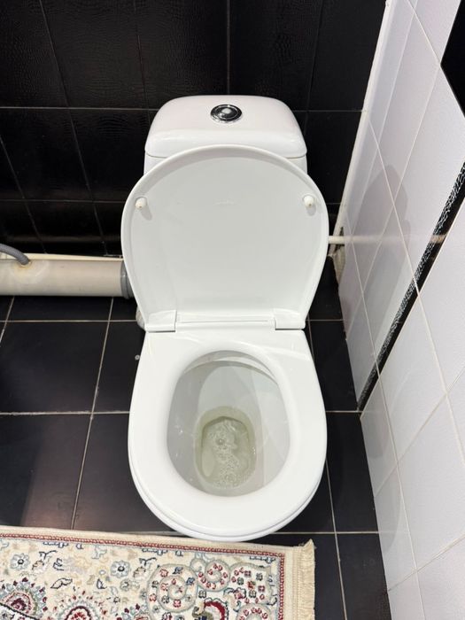 Продам унитаз в хорошем состоянии