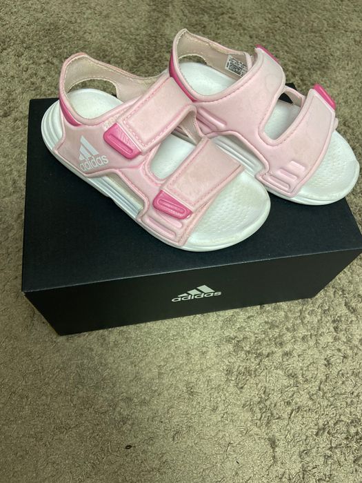 Детски обувки за момиче