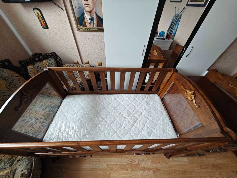 Детска кошара от Дърворезба