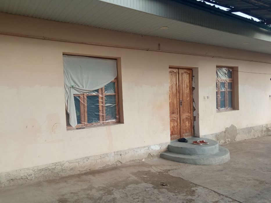 Уй сотилади, срочно 80.000$