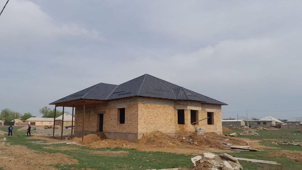 Крыша жабамыз. Черепица профнастил.