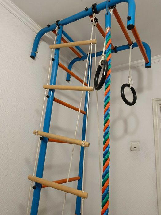 Продам шведскую стенку