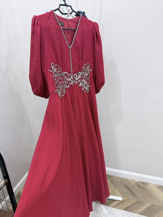 Қызыл көйлек. Размер 42-44