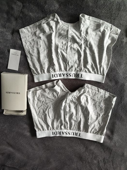 Trussardi set 2 boxeri barbatesti gri deschis cu banda alba mărimea L noi originali