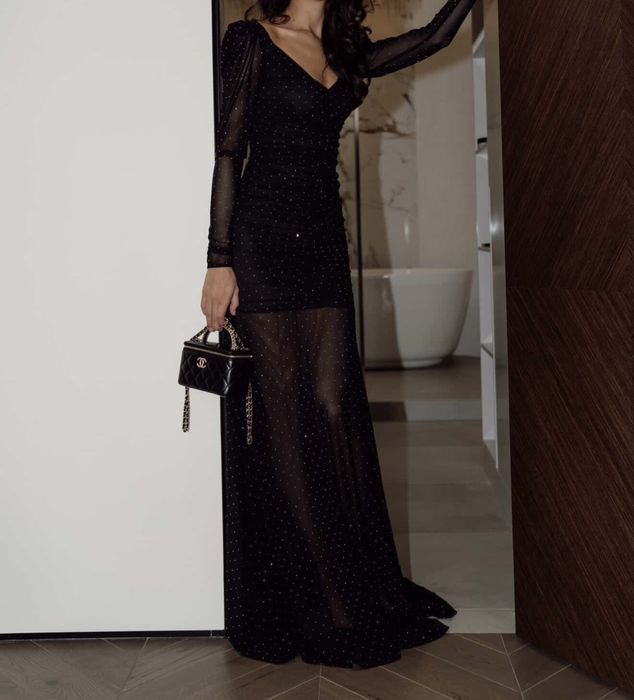 Вечернее платье со стразами длинное