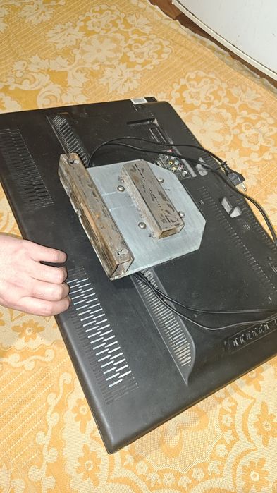 Продам телевизор