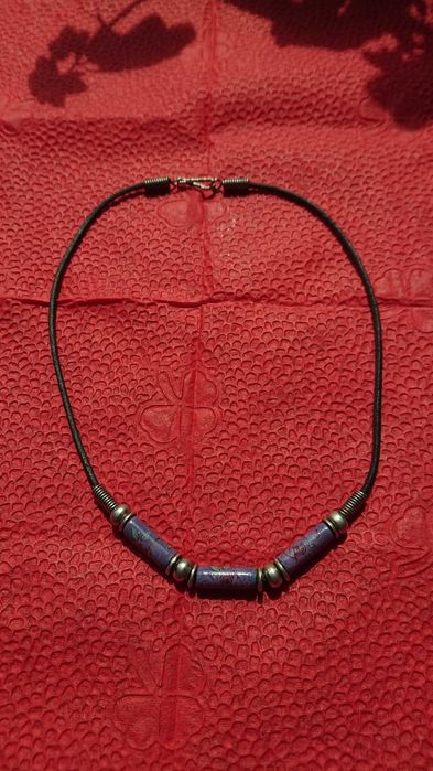 Красиво ретро колие с рисуван порцелан