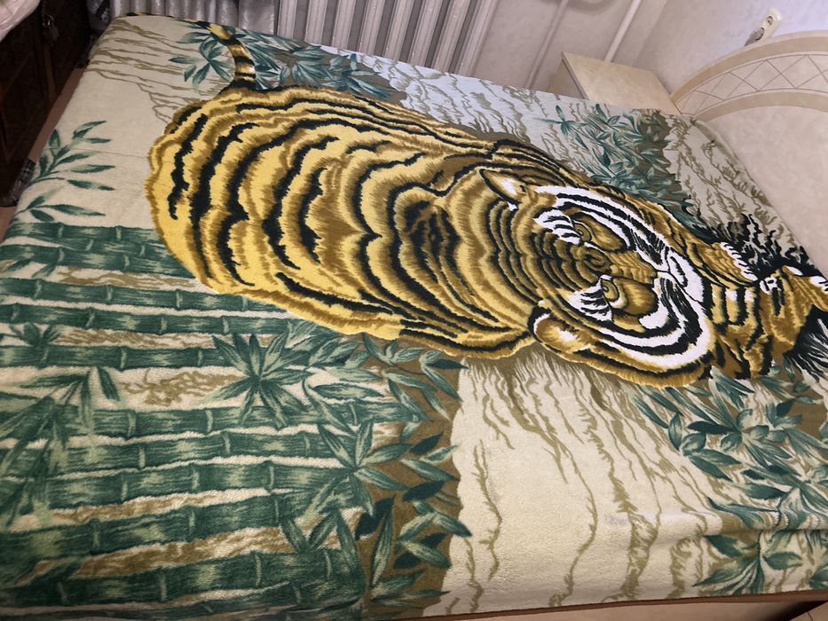 Покрывало и дивандек