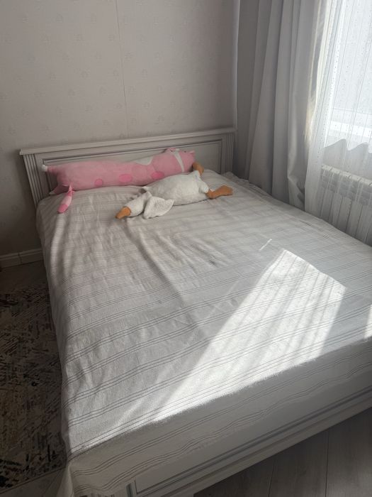 Кровать двухспальная