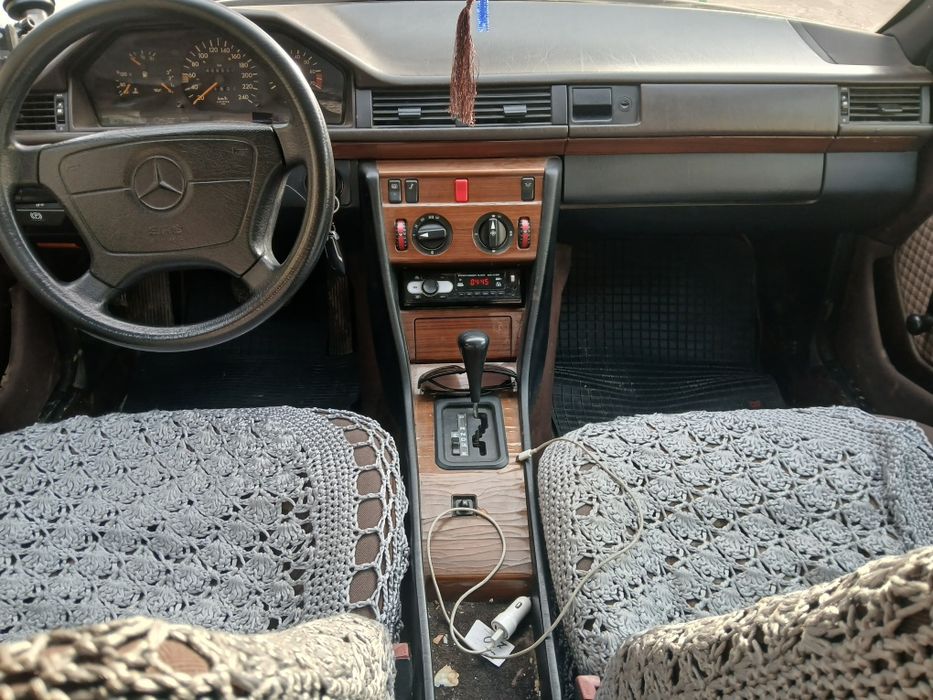 Мерседес бенз Е230