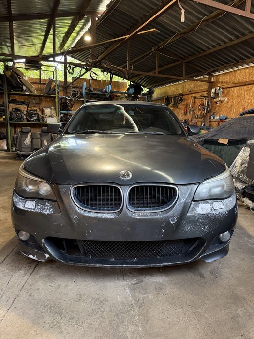 Dezmembrez / piese e60 530d LCI 231 235 cai // m pachet original / stopuri fl /cutie sport 2tb / jante spyder / volan padele / faruri bixenon adaptive