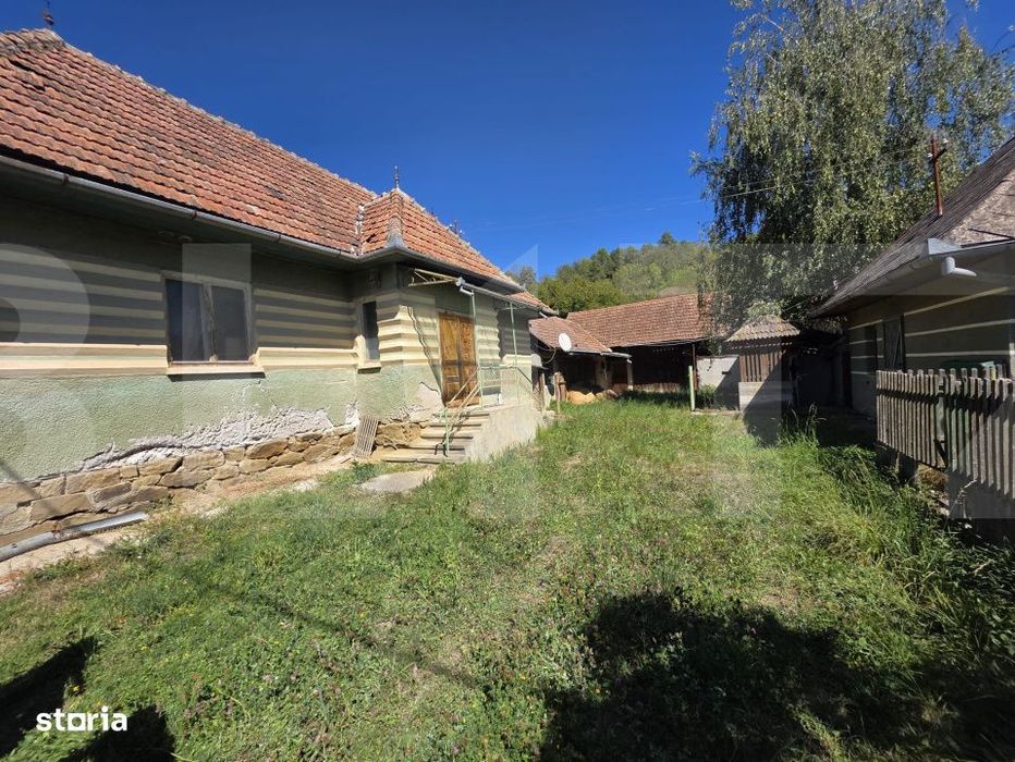 Casa individuala, teren intravilan 3409 mp, zona Dalnic.