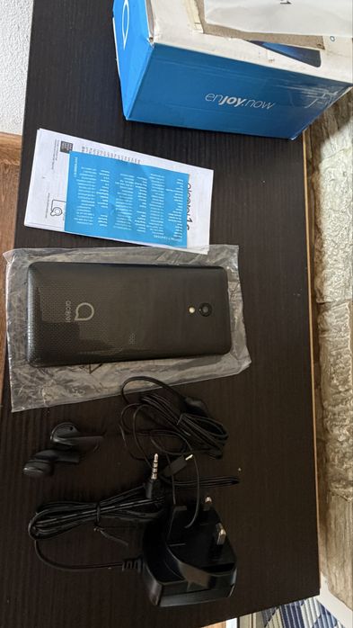 Vând Alcatel 1c (2019) – Compact, Ideal pentru funcții de bază / Primul telefon