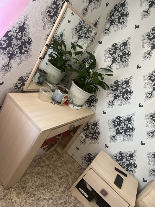 Продам спальный гарнитур