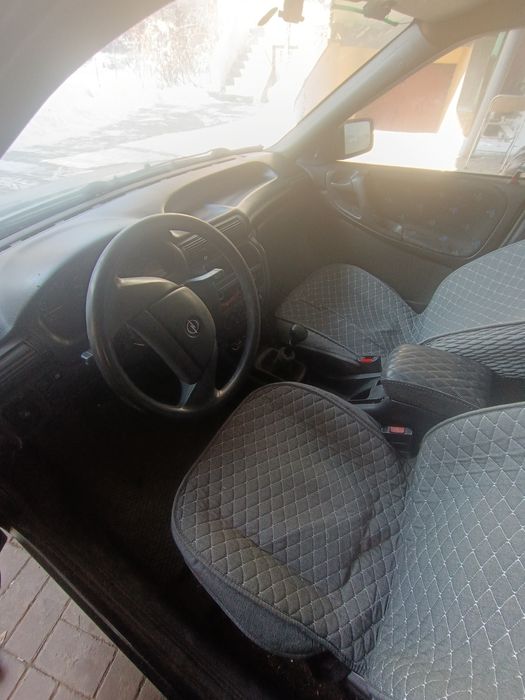 Машина на продажу