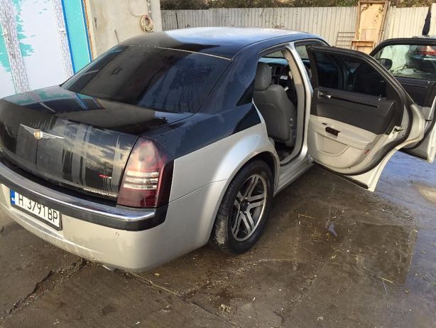 Dezmembrez Chrysler 300c 3.0 V6 CDI 2006-2009