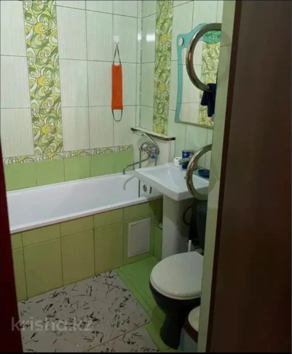 Сдается квартира 1комнатная ! Аксай-4