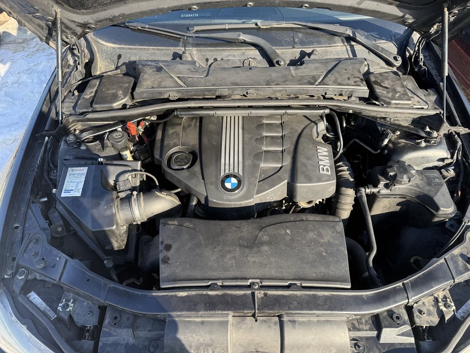 Dezmembrez bmw e91  LCI n47d20c ,an 2009