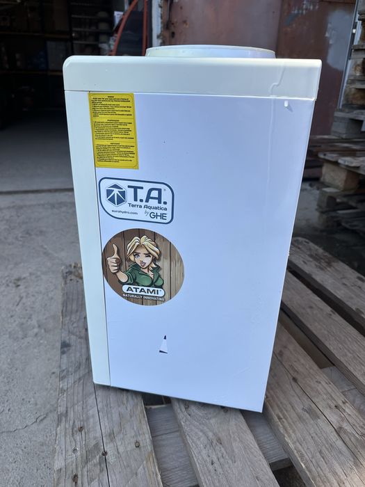 Диспенсър за вода