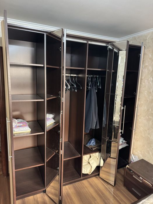 Продам шкаф купе