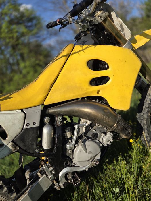 Cross suzuki 125 2 timpi se vinde urgent