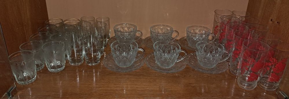 Чаши, сервизи и други