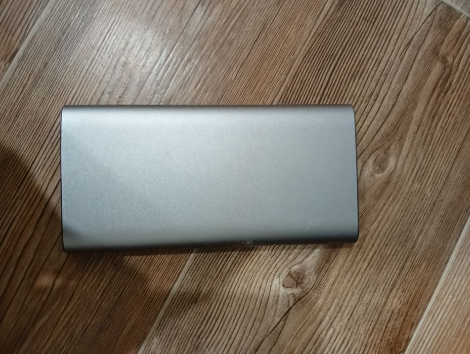 Продаю  повербан оригина