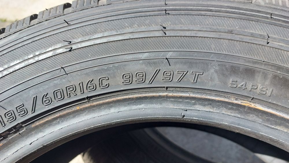 Зимни гуми 195 60 16 C Falken Eurowinter 2 броя