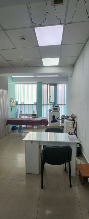 Маникюрный столик в аренду