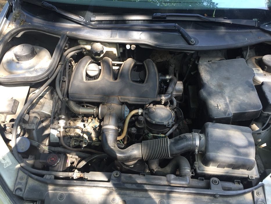 Пежо 206 на части счупен двигател