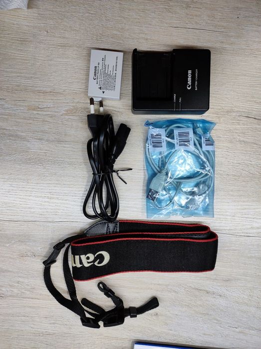 Продаю Canon EOS 550D
Состояние отличное(зарядник и комплектующие име