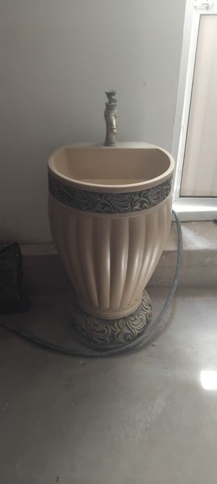 raqavina sotiladi holati yaxshi