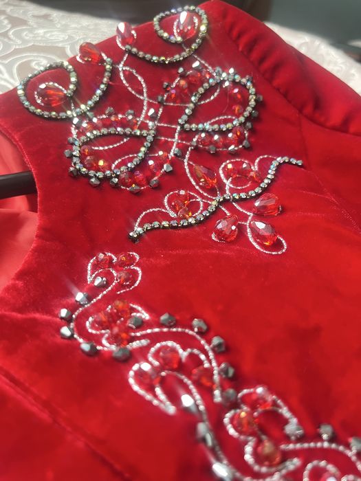 Ұлттық киім ұзату көйлегі