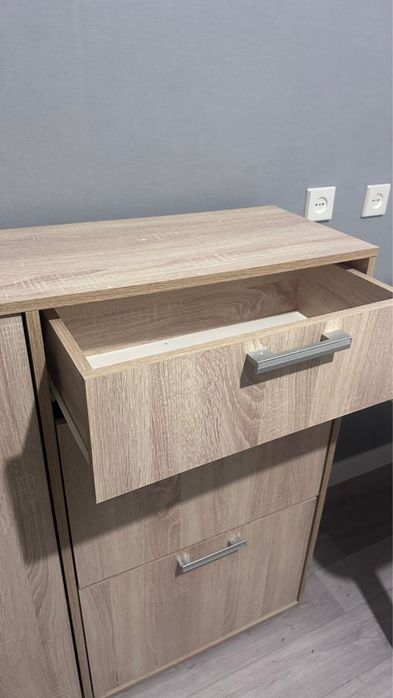 Продам обувницу за 5000. Самовывоз. Б/у.