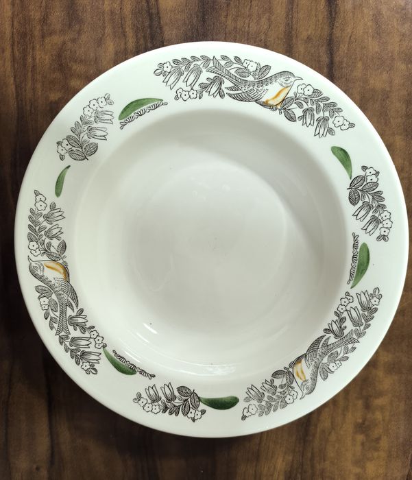 Глубокие большие тарелки НОВЫЕ