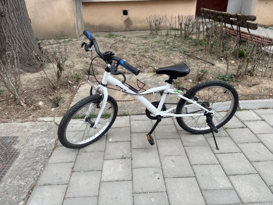 Bicicleta  alba noua Btwin folosita doar de proba tinuta in boxa