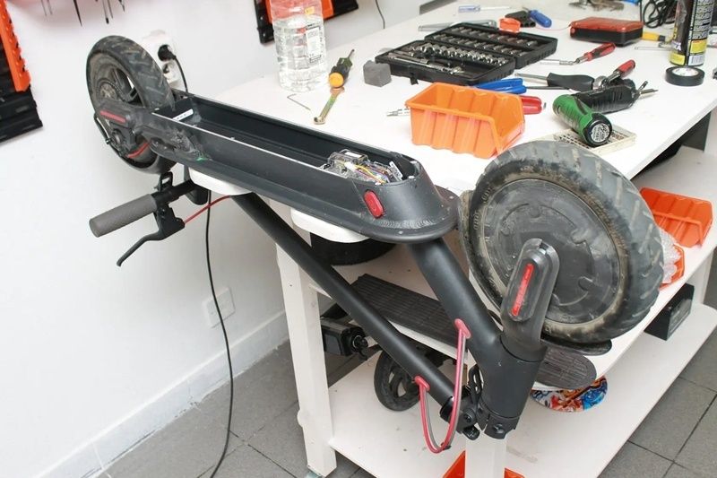 Ремонт самокатов и электроскутеров.