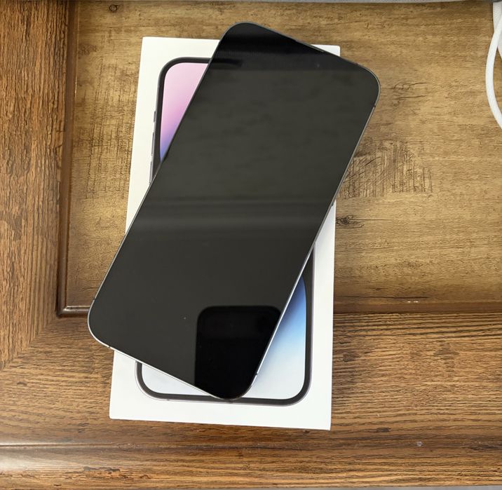 Продам Iphone - 14 pro max