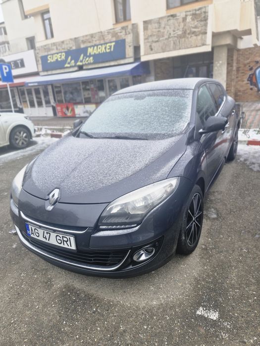 Vanzare Megan 3 bosse 2012