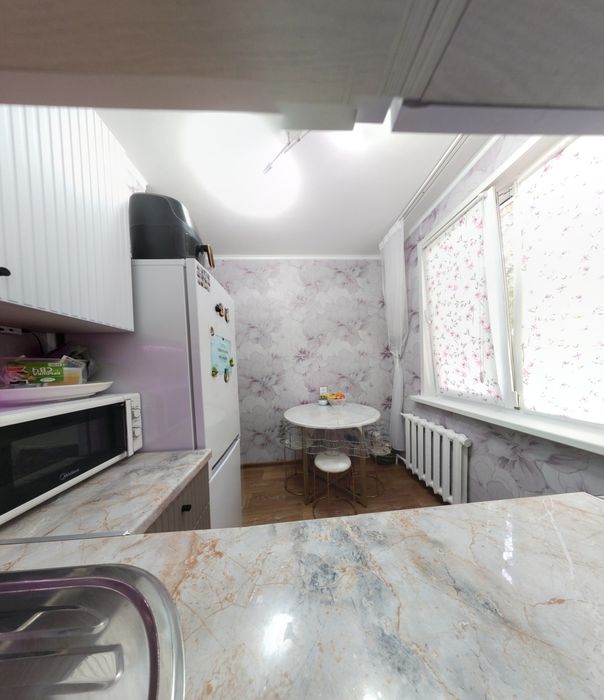 Продам 3 комнатную квартиру